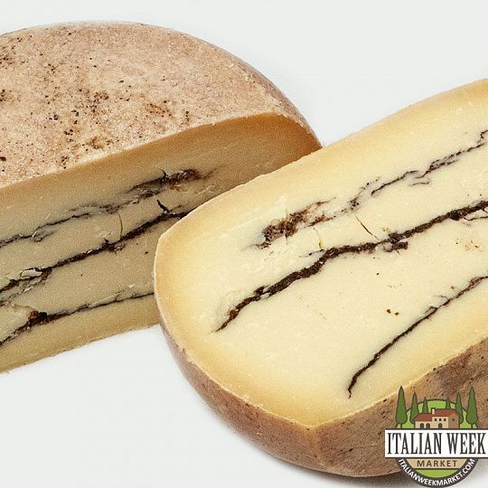 Сыр коровий с черным трюфелем Piccolo Re